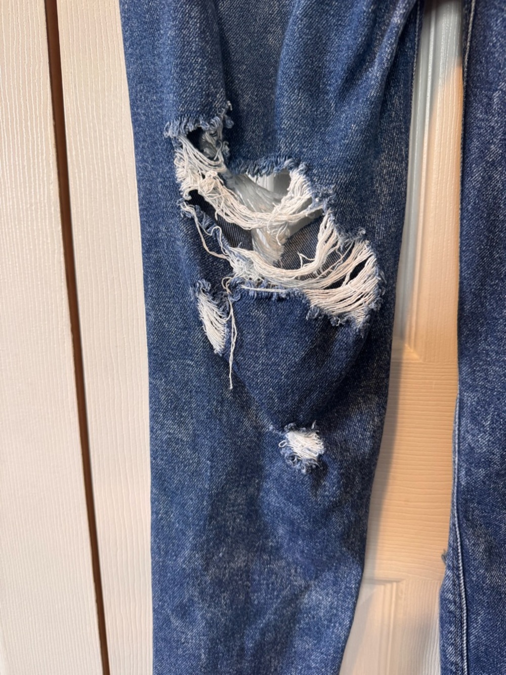 American Eagle Dark Blue Distressed Stretched Jeans Size 00 Regular - Picture 8 of 12